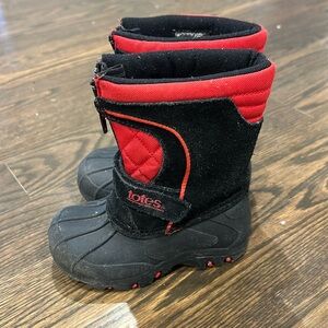 Totes Unisex-Child Kids Bradley Snow Boots. 6